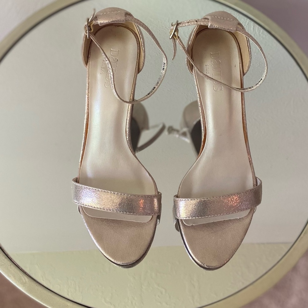 Cute shimmery sandals. Great for weddings or just a night out.